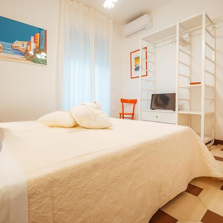 La Casa Di Vittoria Apartment Sea View - Housea Полиньяно-а-Маре Экстерьер фото